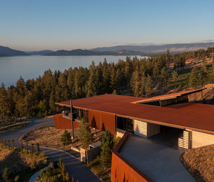 Martins-Lane-Winery-Okanagan-Lake-View
